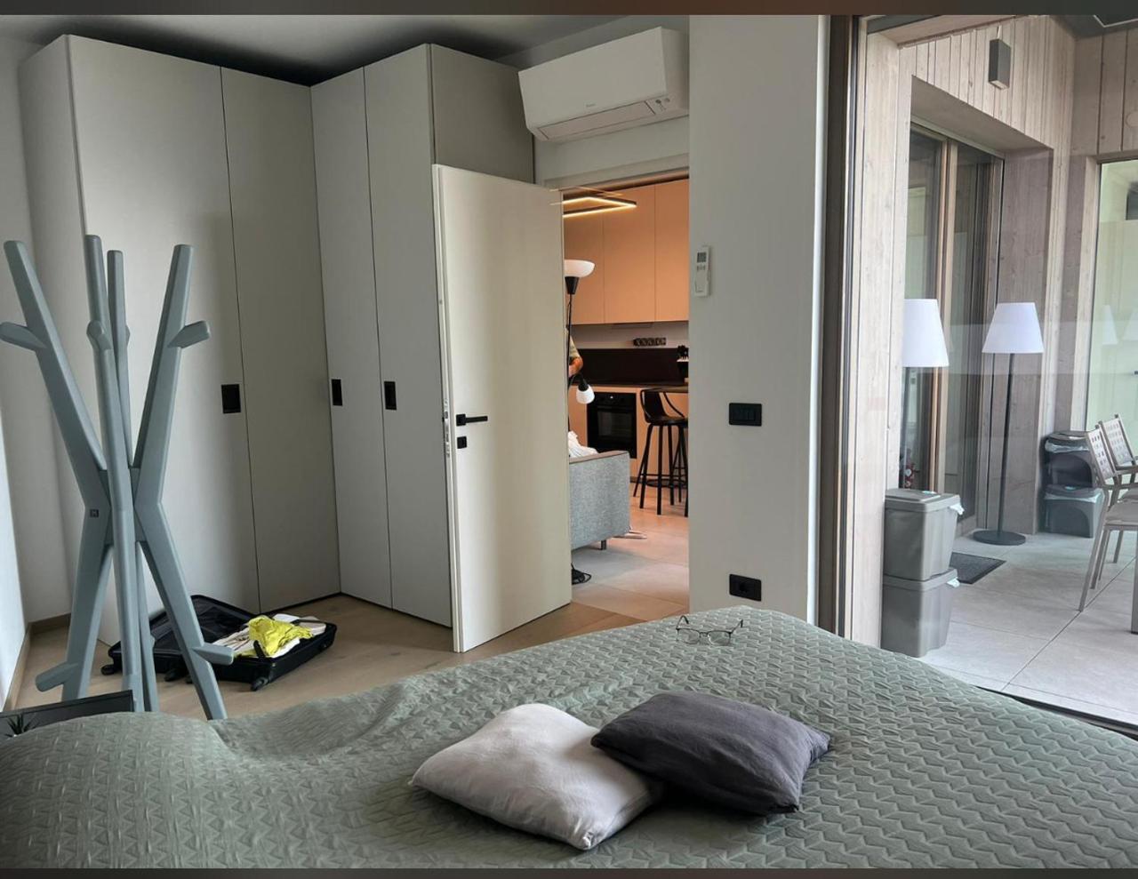 Apartamento 3 Am Gardasee Mit Traumhaften Seeblick Und Pool In